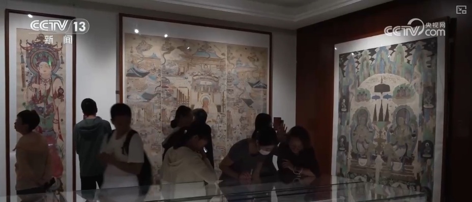 文化“活起来”经济“火起来” “传统节日+”让“老”传统蝶变“新”风口 文化“活起来”经济“火起来” “传统节日+”让“老”传统蝶变“新”风口