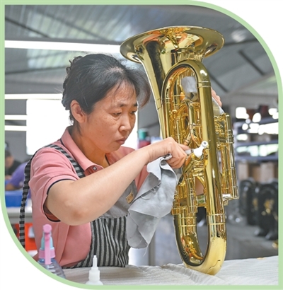 这个小城,让音符飘向世界 这个小城,让音符飘向世界