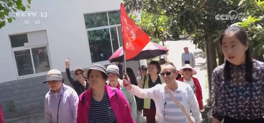 含“金”量提升!银发经济跑出“加速度” 焕发消费“青春活力” 含“金”量提升!银发经济跑出“加速度” 焕发消费“青春活力”