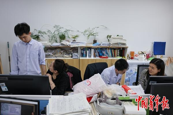越过晨昏 奔赴山海