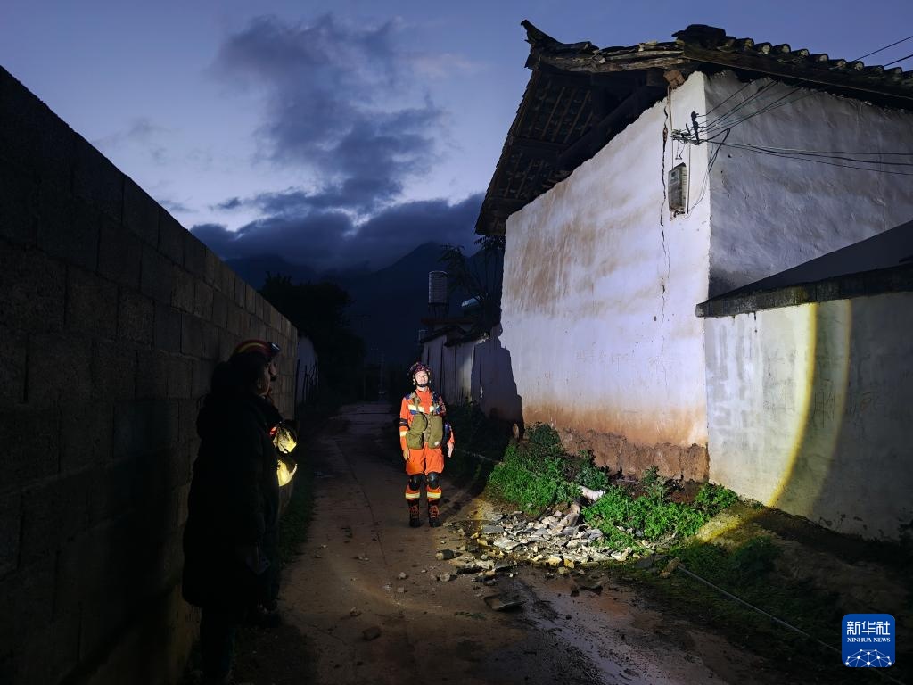 云南洱源发生5.0级地震 震感明显 云南洱源发生5.0级地震 震感明显