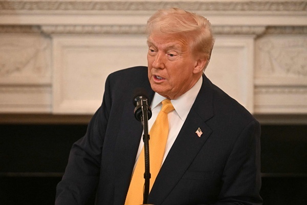美国总统特朗普：债务上限应该彻底取消