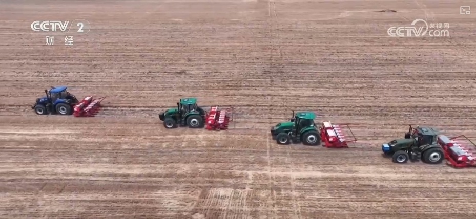 科技赋能服务“三夏”生产 “智慧种地”大显身手夯实丰收基础 科技赋能服务“三夏”生产 “智慧种地”大显身手夯实丰收基础