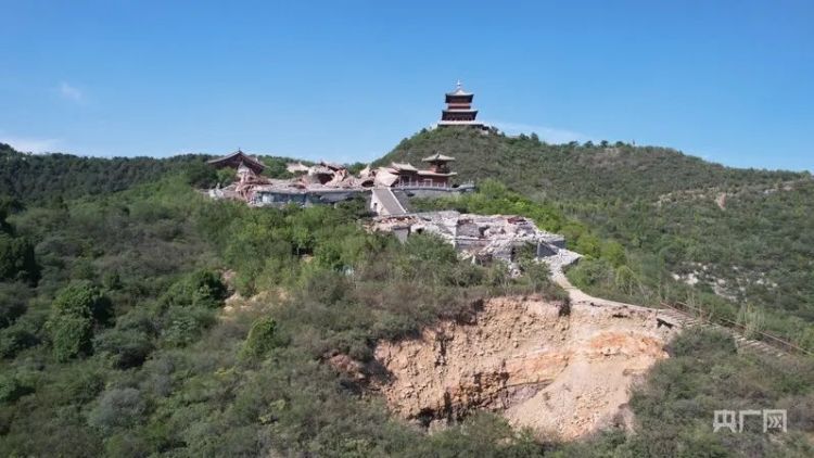 “听到轰隆一声”!太原一博物馆有建筑坍塌,山体出现大坑!现场画面 “听到轰隆一声”!太原一博物馆有建筑坍塌,山体出现大坑!现场画面