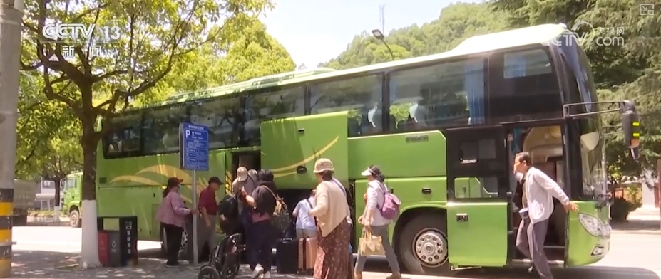 含“金”量提升!银发经济跑出“加速度” 焕发消费“青春活力” 含“金”量提升!银发经济跑出“加速度” 焕发消费“青春活力”