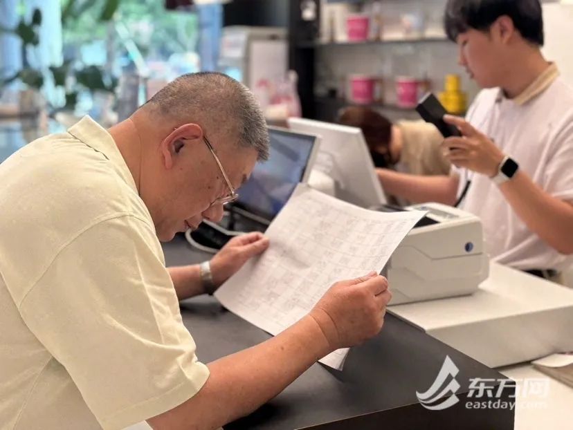 上海国际电影节开票战况激烈:金爵奖影片26秒告罄,37万张票1小时抢空 上海国际电影节开票战况激烈:金爵奖影片26秒告罄,37万张票1小时抢空