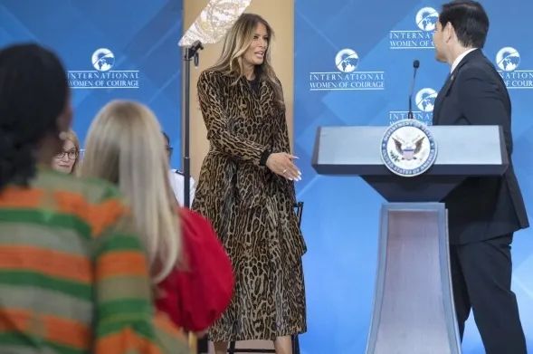 特朗普迎来动物外交：沙特将送两只“大猫咪”去美国首都