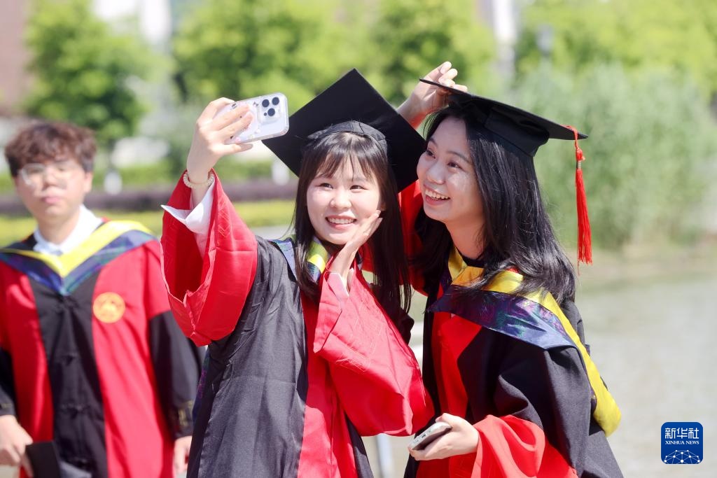 浙江德清:大学又迎毕业季 浙江德清:大学又迎毕业季