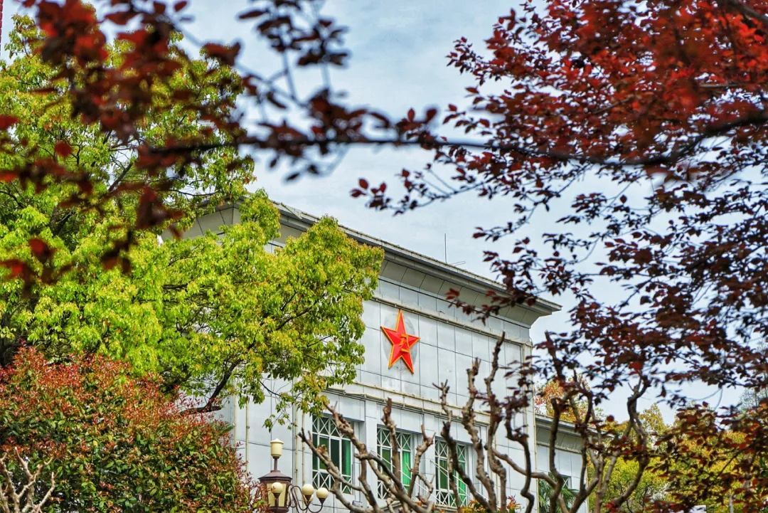 这所大学,首次面向社会招生! 这所大学,首次面向社会招生!