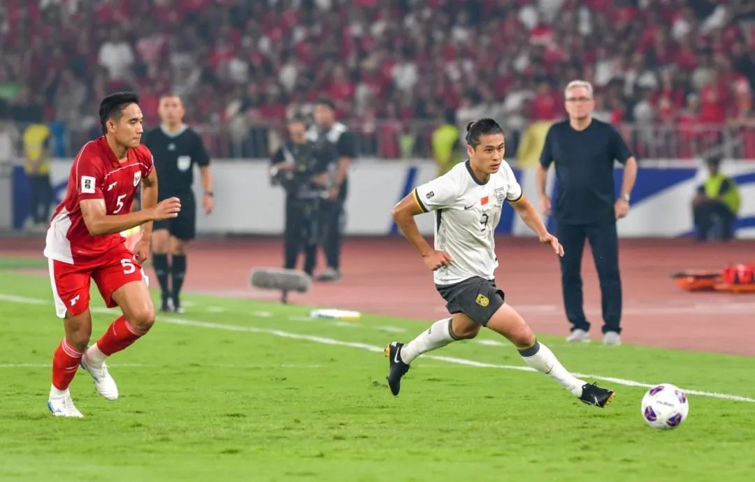 0:1败走雅加达! 网友热评:国足成最早备战2030年世界杯的队伍之一 0:1败走雅加达! 网友热评:国足成最早备战2030年世界杯的队伍之一