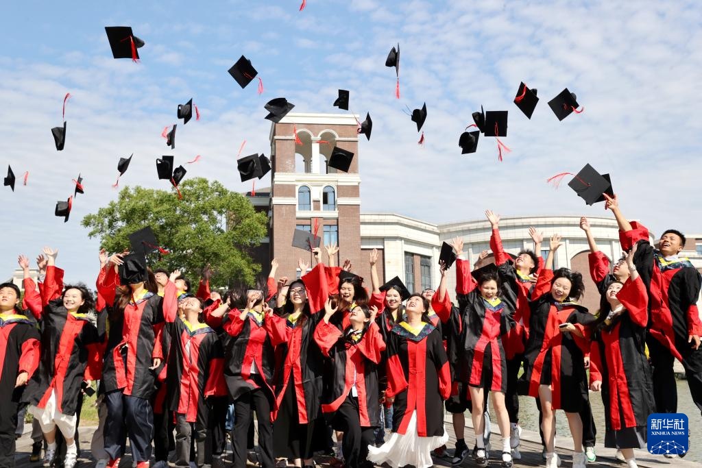 浙江德清:大学又迎毕业季 浙江德清:大学又迎毕业季