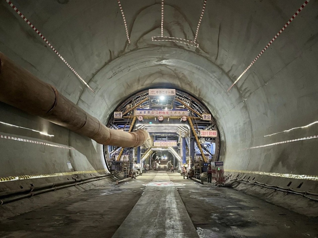 设计时速350公里!这条高铁最大断面隧道贯通 设计时速350公里!这条高铁最大断面隧道贯通