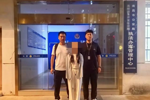 大学生兼职竟成洗钱工具,日薪300元背后暗藏黑产链条! 大学生兼职竟成洗钱工具,日薪300元背后暗藏黑产链条!