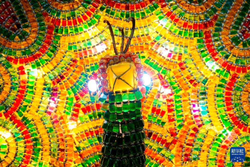 新华全媒+丨从“彩灯之乡”到“恐龙工厂”——自贡制造走向全球 新华全媒+丨从“彩灯之乡”到“恐龙工厂”——自贡制造走向全球