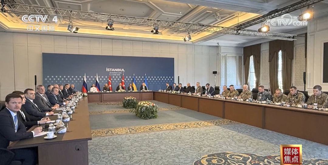 俄乌激烈交锋!特朗普:不如先“打一阵子” 俄乌激烈交锋!特朗普:不如先“打一阵子”