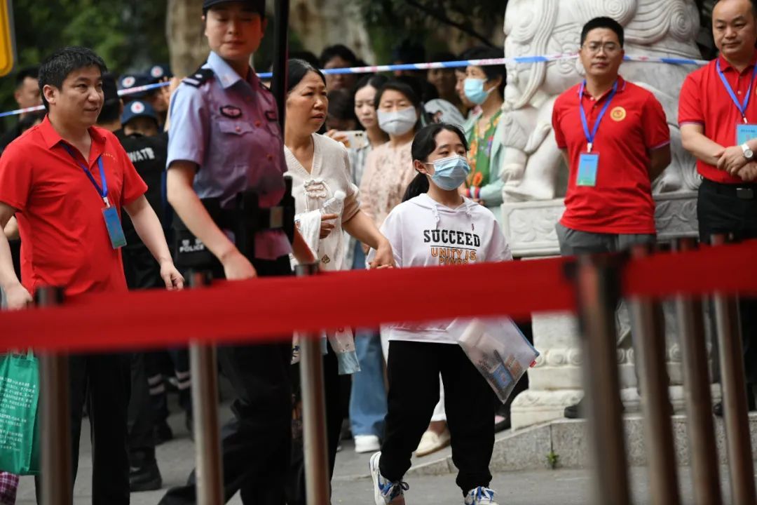 王子文，加油！