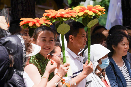 当代家长花式送考大赏 当代家长花式送考大赏