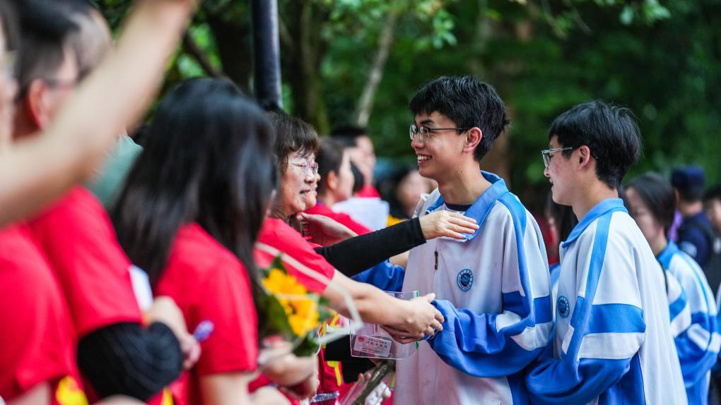 加油！送给每个奔赴高考考场的你