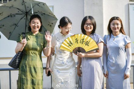 当代家长花式送考大赏 当代家长花式送考大赏