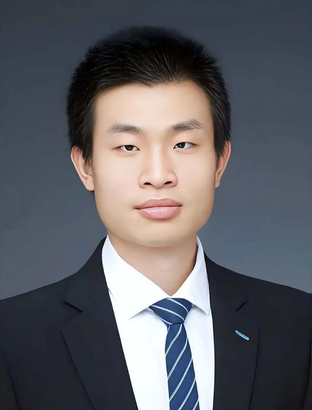 北大“韦神”,一天涨粉破千万! 北大“韦神”,一天涨粉破千万!