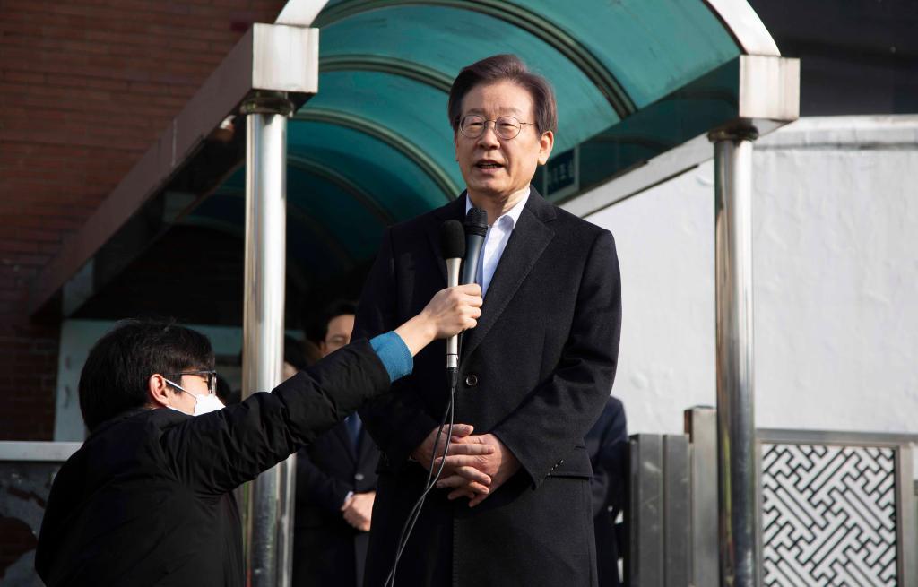 李在明与特朗普通话 改组幕僚团队 李在明与特朗普通话 改组幕僚团队