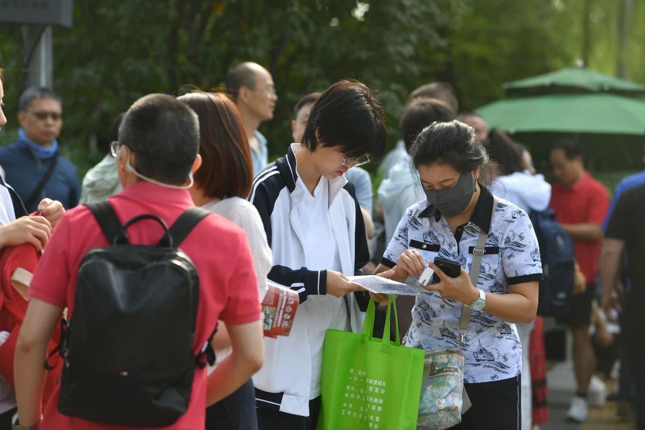 必胜直击2025年北京高考首日 必胜直击2025年北京高考首日