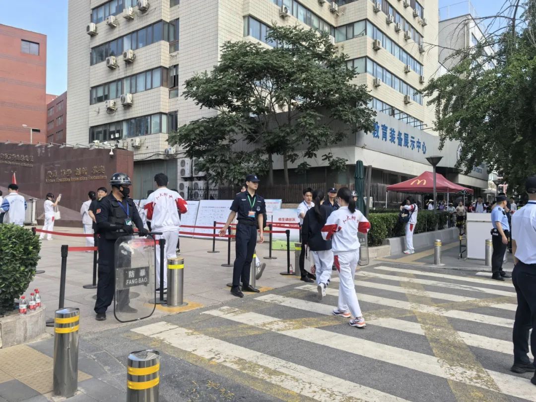 @2025高考生，追梦必胜！直击考点现场——