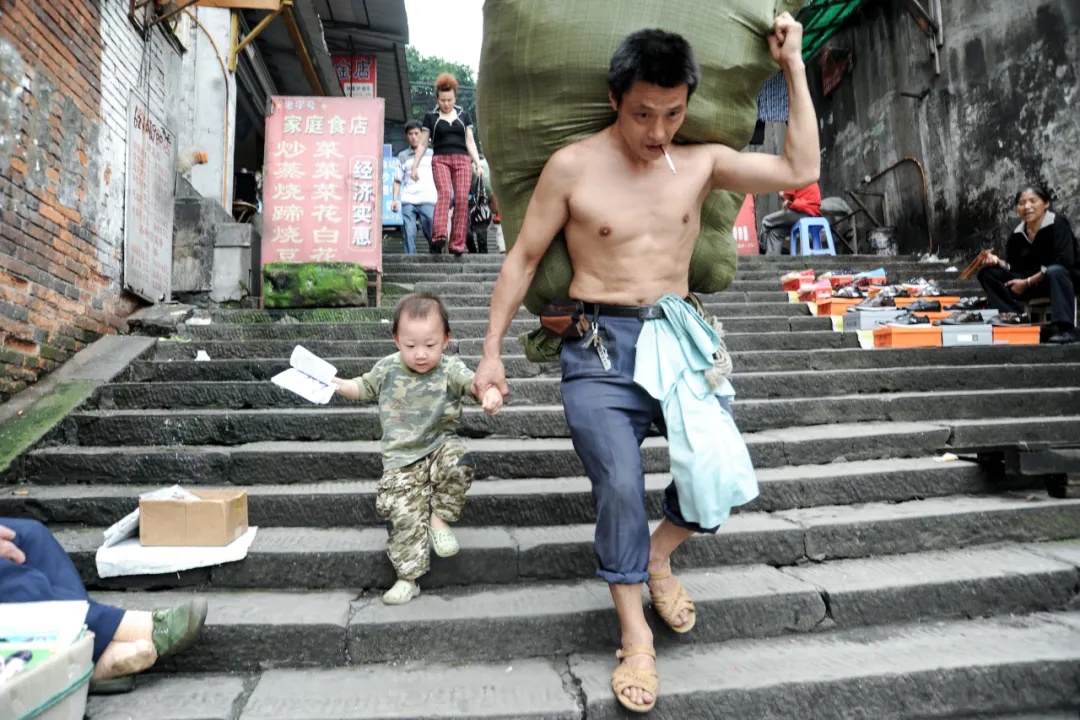 “棒棒”冉光辉的儿子,今天高考! “棒棒”冉光辉的儿子,今天高考!