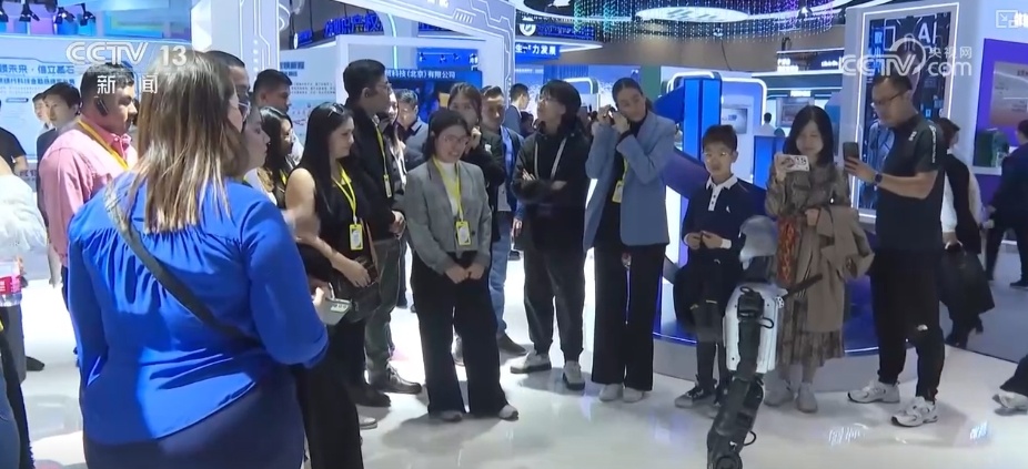 韧性、科技、消费……透过多维度关键词解析中国吸引全球资本“新磁场” 韧性、科技、消费……透过多维度关键词解析中国吸引全球资本“新磁场”