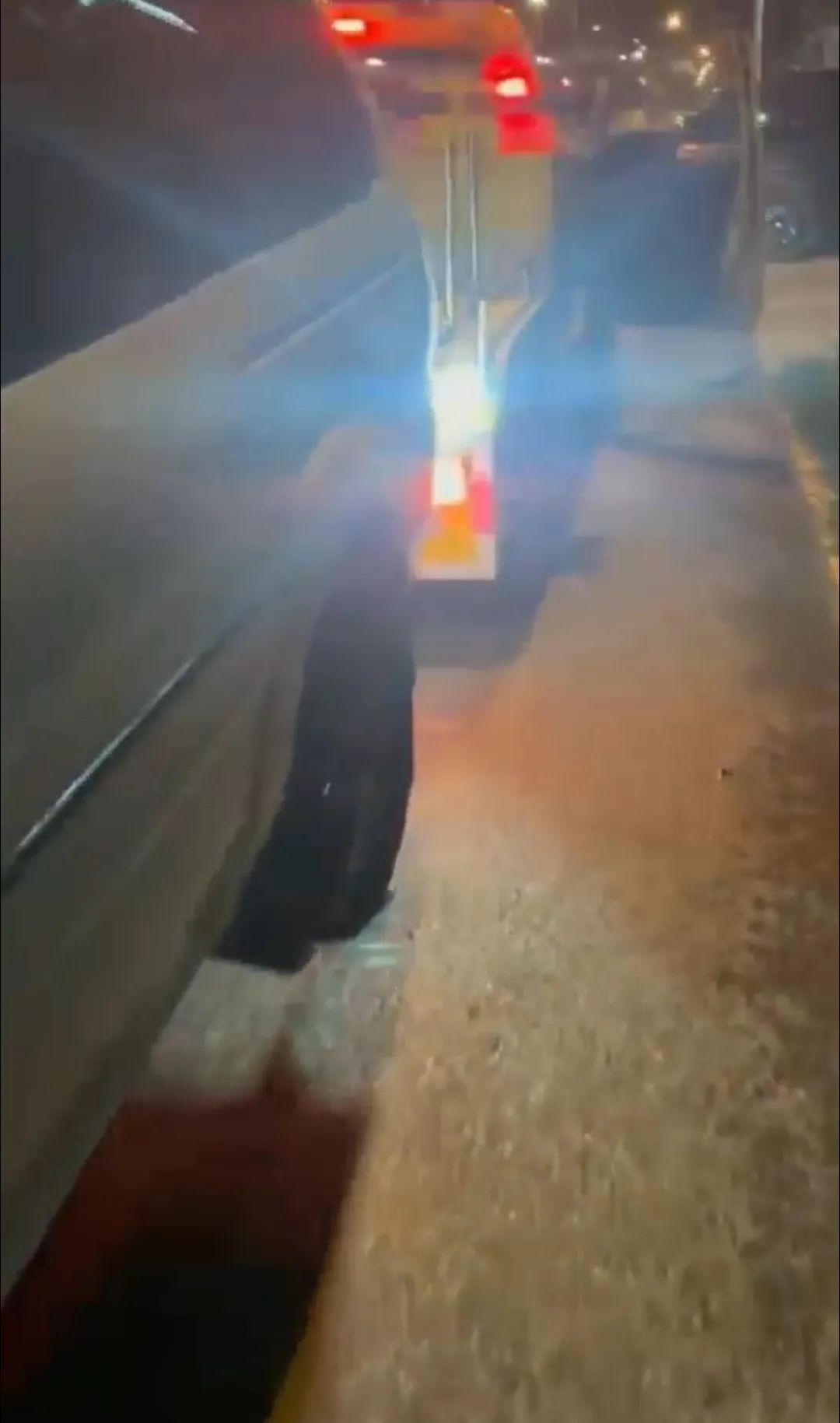 北京一车主将车停路边车位,次日车竟“不翼而飞”!啥情况? 北京一车主将车停路边车位,次日车竟“不翼而飞”!啥情况?