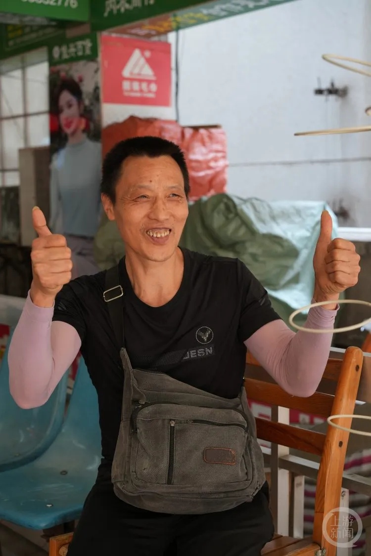 这张照片里的小男孩,今年高考了 这张照片里的小男孩,今年高考了