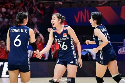祝贺姑娘们!中国女排3比0战胜法国女排 祝贺姑娘们!中国女排3比0战胜法国女排