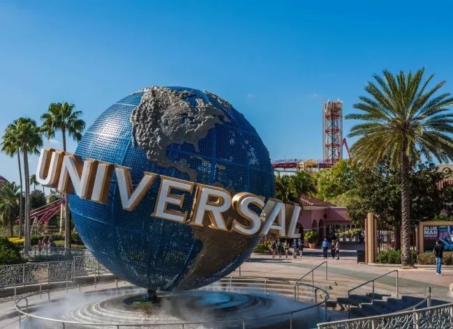 美国哈利波特主题过山车故障,一游客倒挂约1小时,索赔5万美元 美国哈利波特主题过山车故障,一游客倒挂约1小时,索赔5万美元