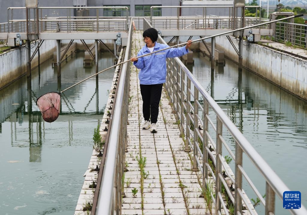 从苦涩海水到清冽饮用水——记者探访海水淡化项目 从苦涩海水到清冽饮用水——记者探访海水淡化项目