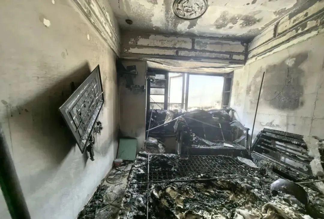 充电约330分钟，结果家“没了”，今晚睡前请自查TA！