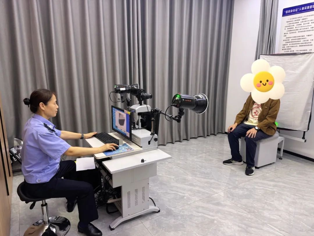 考场外一幕!杭州一考生顿时慌了:“怎么办啊!” 考场外一幕!杭州一考生顿时慌了:“怎么办啊!”