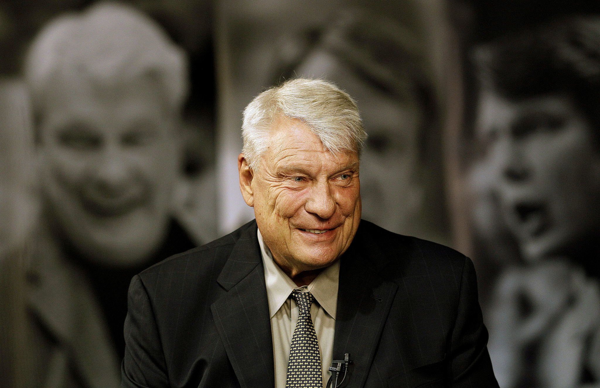 老尼尔森荣获查克-戴利终身成就奖 执教胜场历史第二