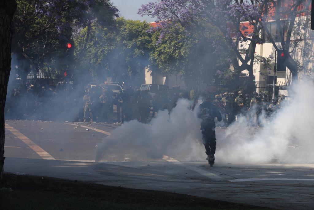 500名士兵待命 特朗普:将向任何地方派遣军队 500名士兵待命 特朗普:将向任何地方派遣军队