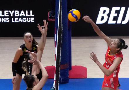 五局大战!中国女排2比3惜败土耳其女排 五局大战!中国女排2比3惜败土耳其女排