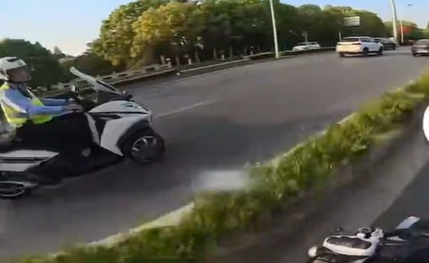 着急高考的他疯狂飙车，警车靠近还不断加速？真相公布......