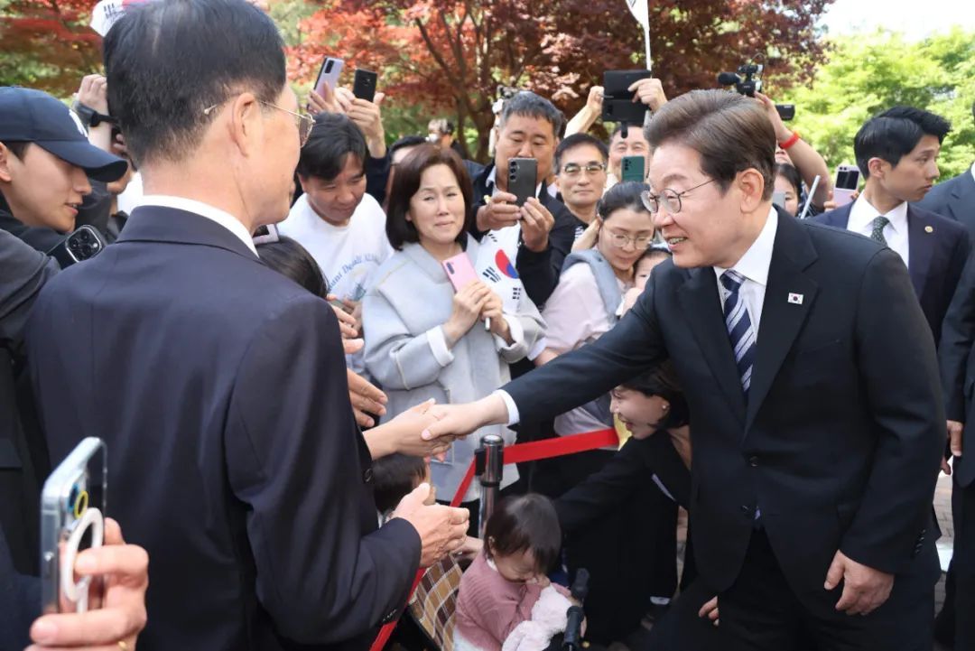 李在明，新任命三人