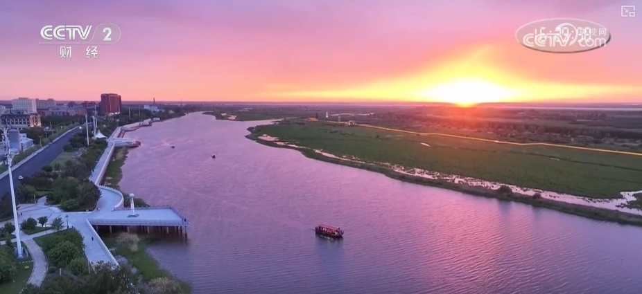 穿越古蜀道、雨中限定……焕新升级!夏日文旅亮点纷呈激活消费新引擎 穿越古蜀道、雨中限定……焕新升级!夏日文旅亮点纷呈激活消费新引擎