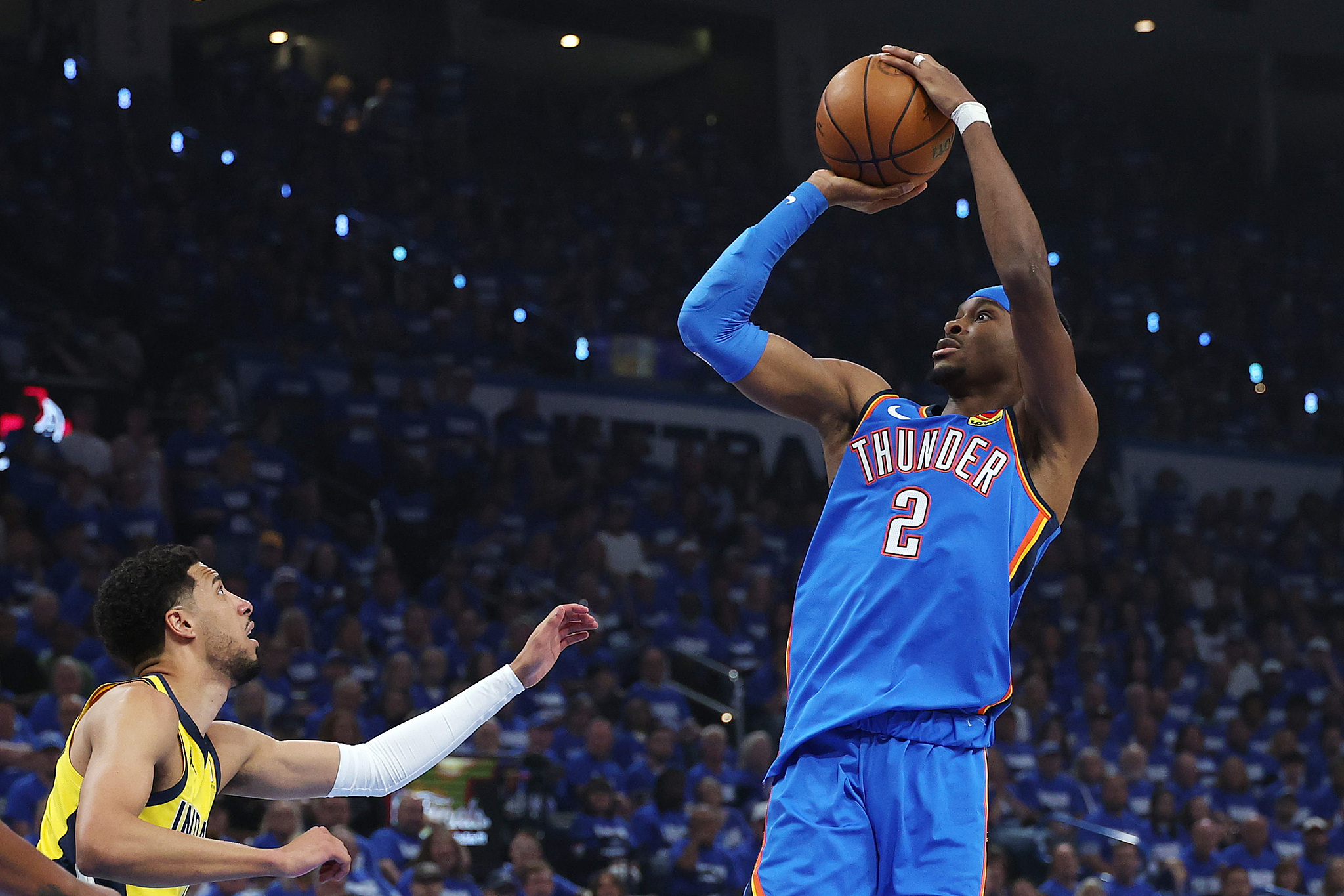 亚历山大前两场总决赛共砍下72分 刷新NBA历史纪录