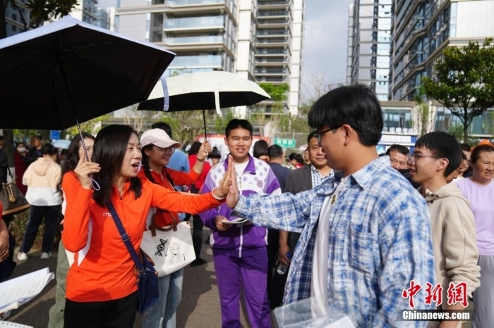 全国多地高考今日结束,考后要警惕“高价辅导”陷阱 全国多地高考今日结束,考后要警惕“高价辅导”陷阱
