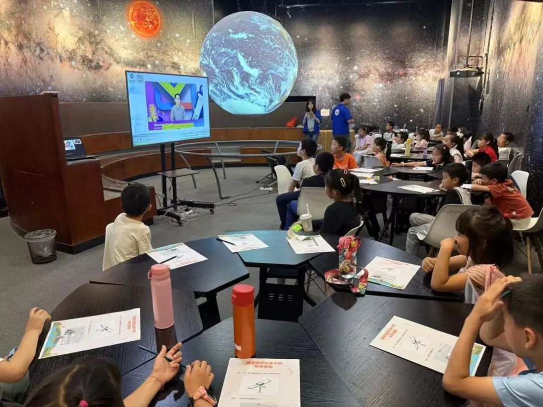 资讯动态 | 玩具连中泰,在小球大世界里碰撞智趣火花 资讯动态 | 玩具连中泰,在小球大世界里碰撞智趣火花