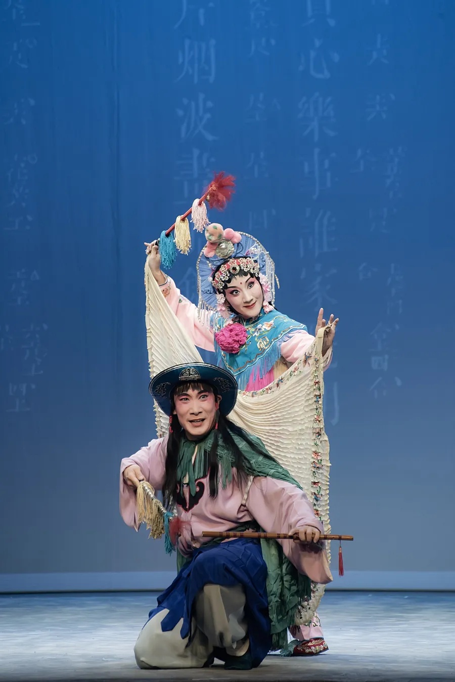女演员意外受伤！脸部缝了6针，3天后如期登台