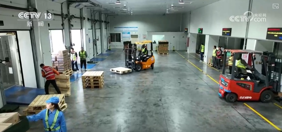 冷链燃动经济“热”力 “中央厨房+食材冷链配送”新业态、新模式加速生长 冷链燃动经济“热”力 “中央厨房+食材冷链配送”新业态、新模式加速生长