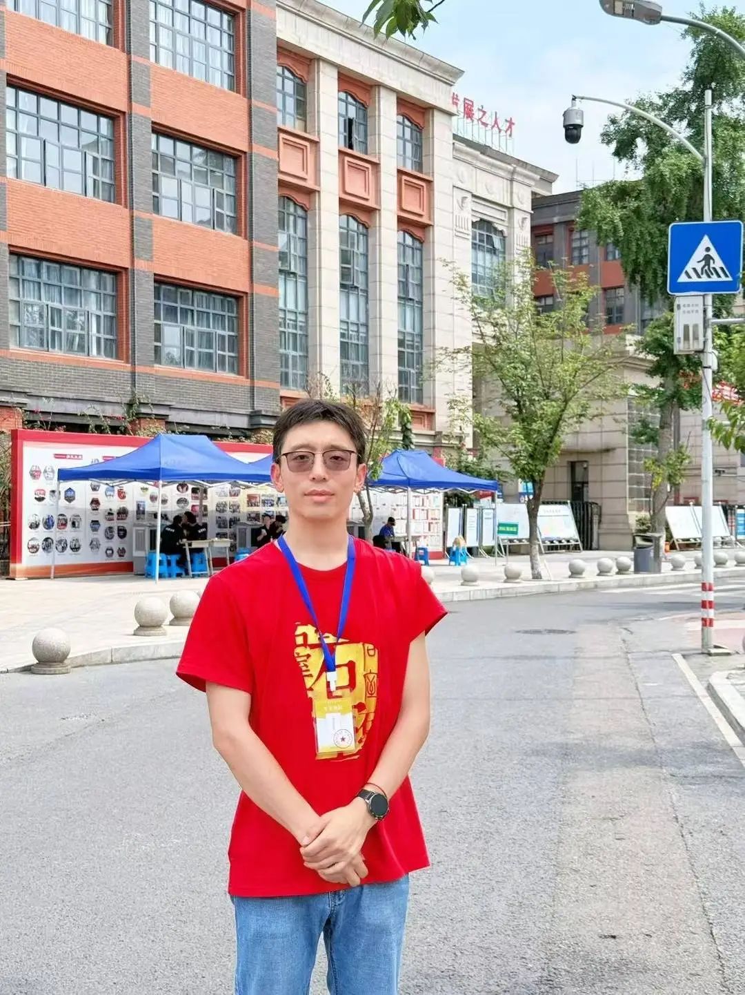 5个多月跑985公里!高三班主任跑步为学生高考加油 5个多月跑985公里!高三班主任跑步为学生高考加油