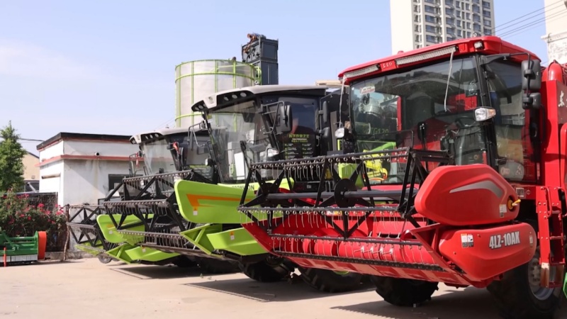 “智慧农机”更新补贴受青睐 助力农户增产增收 “智慧农机”更新补贴受青睐 助力农户增产增收