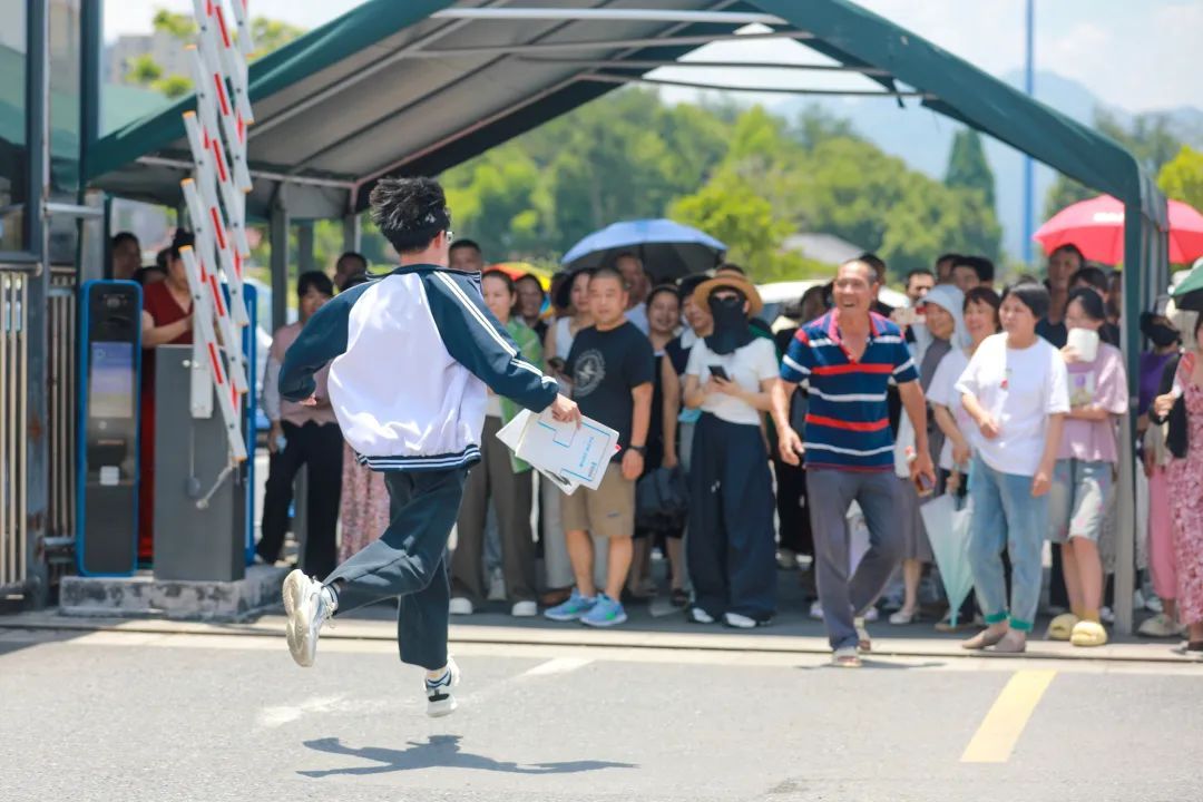 6月26日左右发布成绩及各类各段分数线！浙江高考平稳收官